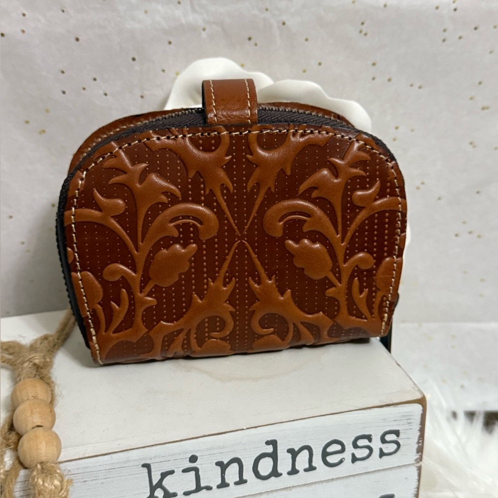 Patricia Nash Brown Embossed Leather Wallet - Picture 3 of 7